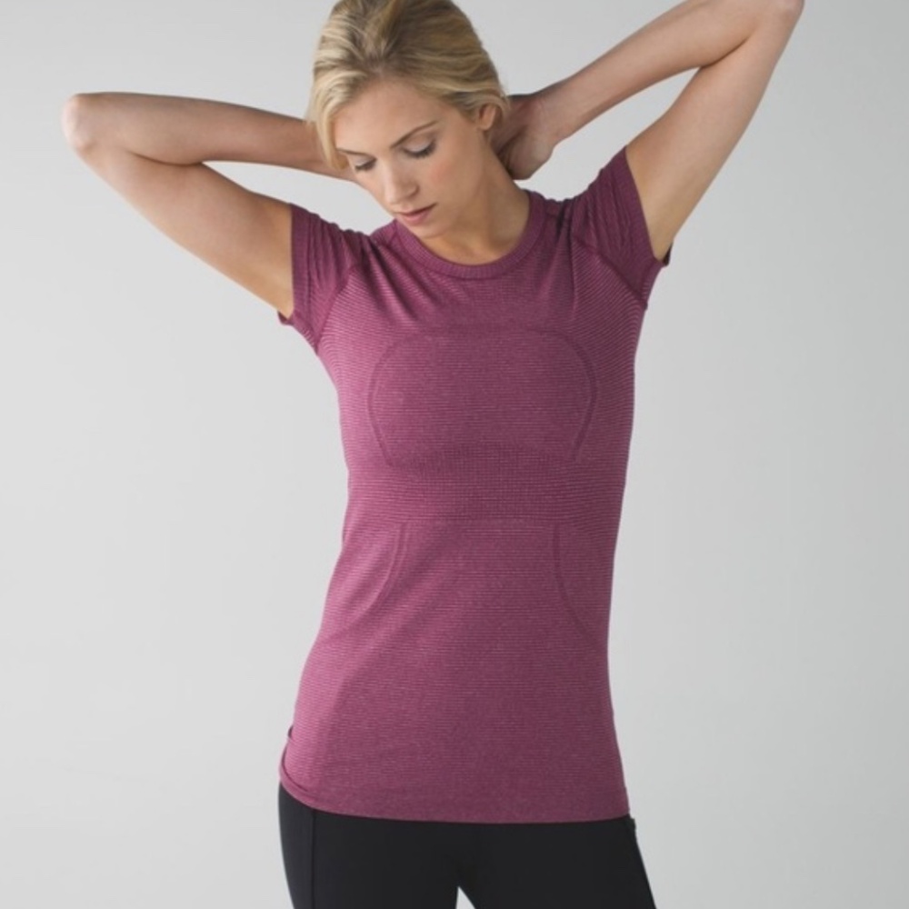 Lululemon Swiftly Tech T Shirt in Heathered Ultra Violet Women's Size 10